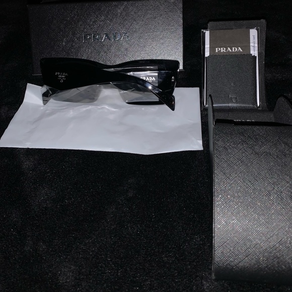 PRADA SUNGLASSES FOR WOMEN AND MEN (Comes with certification of authenticity)NEW - Picture 4 of 6